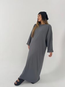 שמלת ריב אוברסייז גזרת עטלף אפור