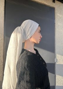 מטפחת לונג מותגים דגם-לואיזה לבן