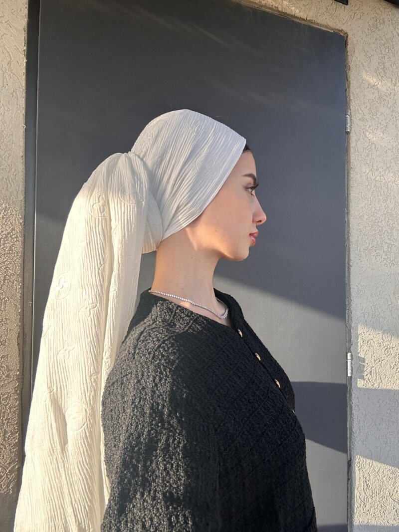 מטפחת לונג מותגים דגם-לואיזה לבן